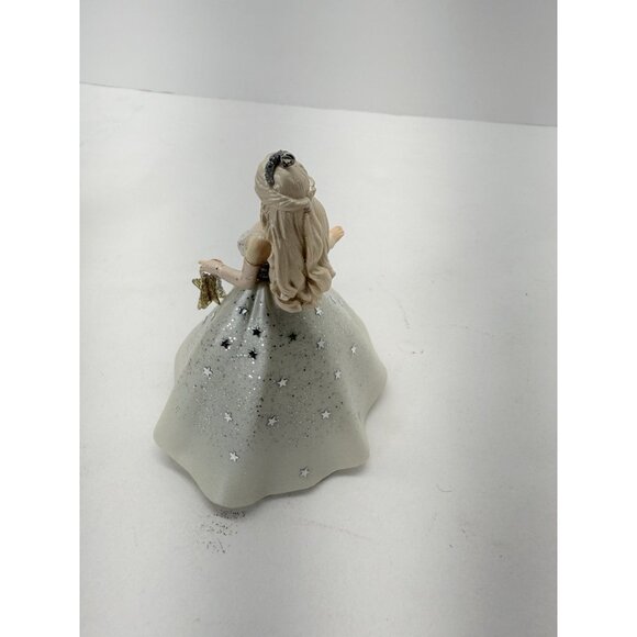 2 Hallmark Barbie Ornaments 2001 Christmas Celebration And 1993 Holiday - Picture 7 of 15